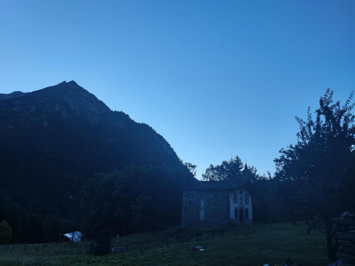 Agriturismo Alagna エクステリア 写真