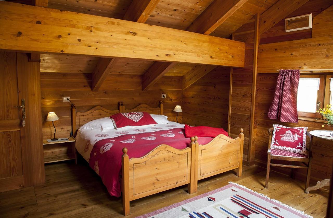 Agriturismo Alagna エクステリア 写真