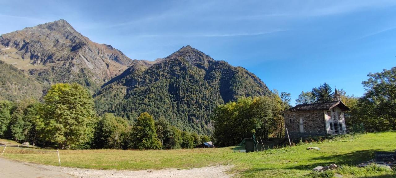 Agriturismo Alagna エクステリア 写真