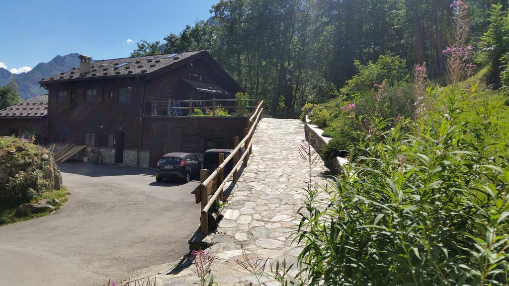 Agriturismo Alagna エクステリア 写真